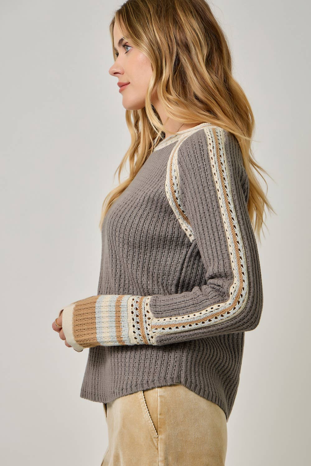 61199 Raglan Sleeve Trim Detail Sweater Top