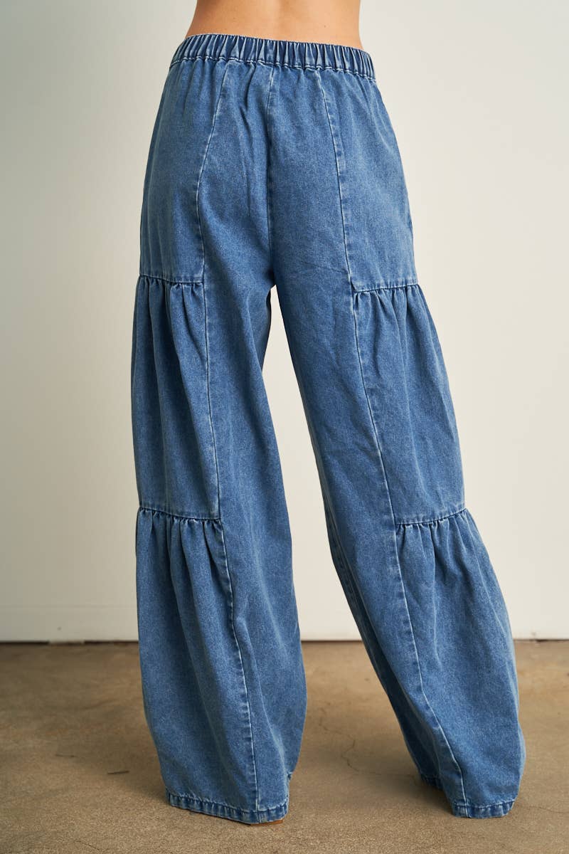 6822-RUFFLE DETAIL WASHED WIDE JEANS