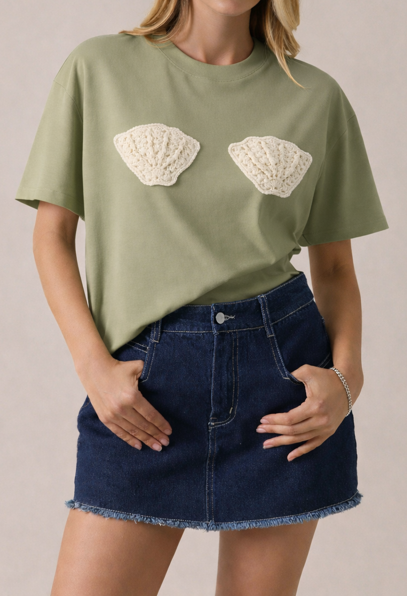 ROUND NECK HALF SLEEVE SHELL CROCHET PATCHED T-SHIRT