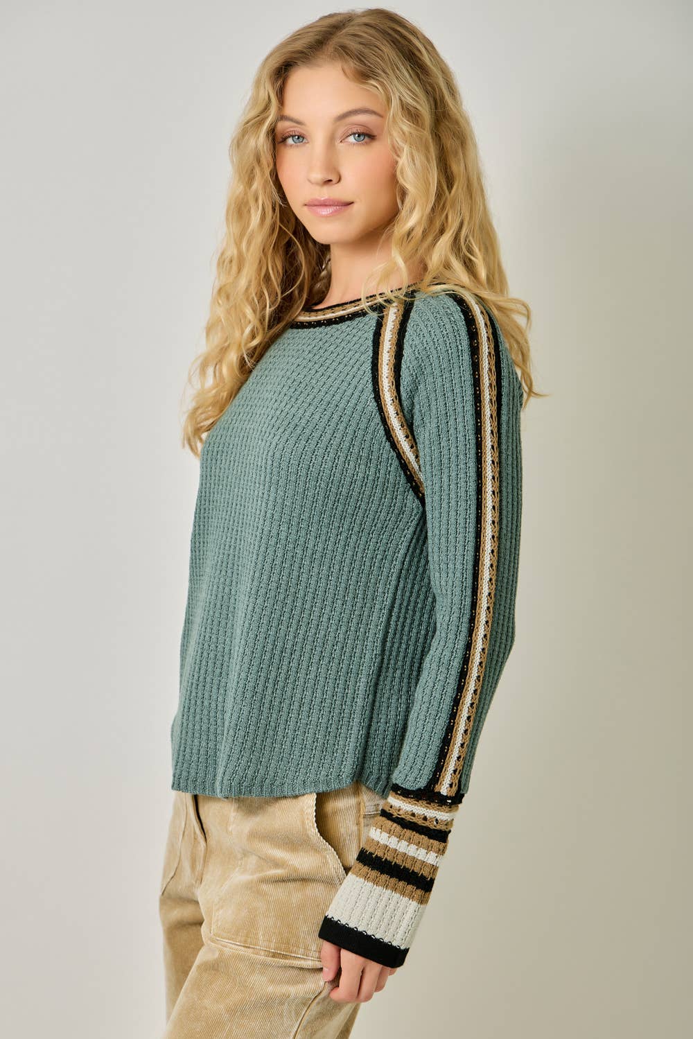 61199 Raglan Sleeve Trim Detail Sweater Top